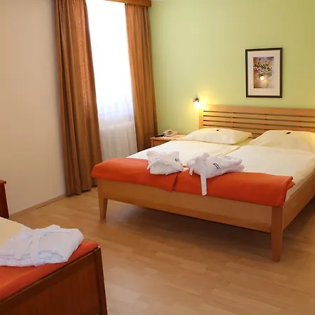 Alpengasthof Waldrast - Koralpe 3* سانكت ستيفان